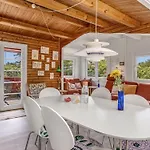 Winald - 500m From The Sea By Interhome Lakolk